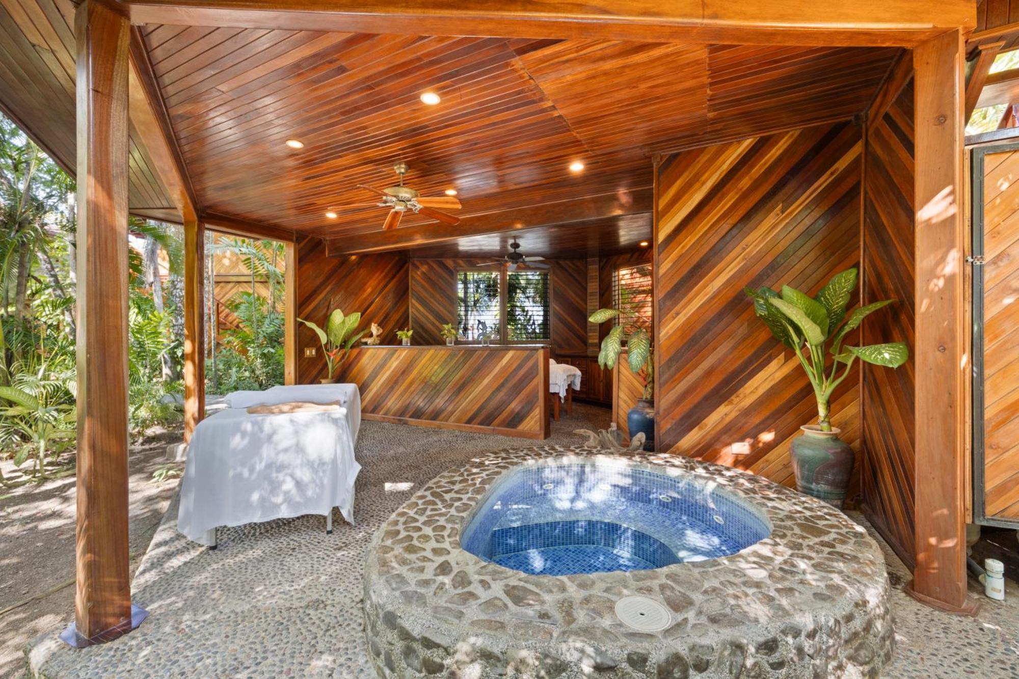 Tambor Tropical Beach Resort- Adults Only Buitenkant foto